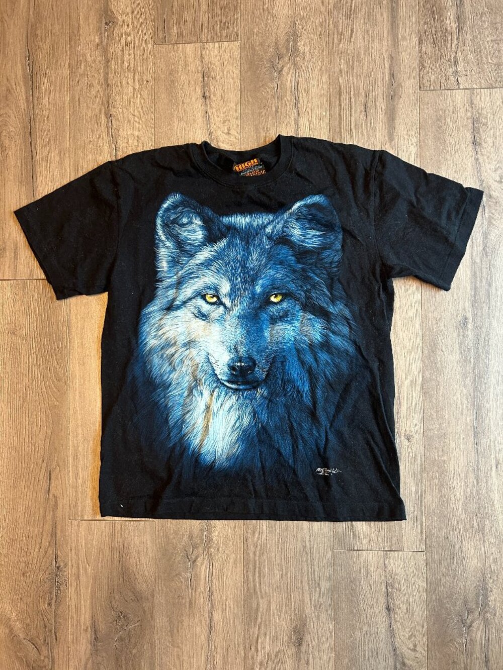 Wolf Tee